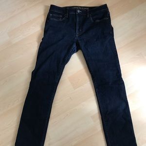 American eagle dark blue jeans
